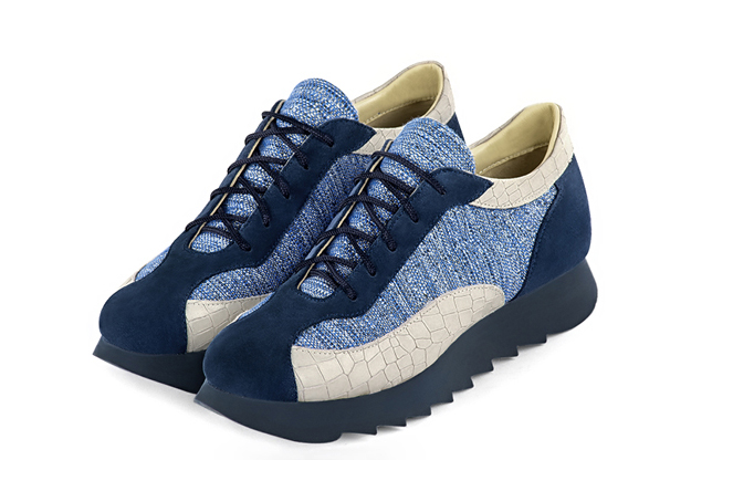 Basket femme habill e bleu marine et blanc cass Sneaker urbain